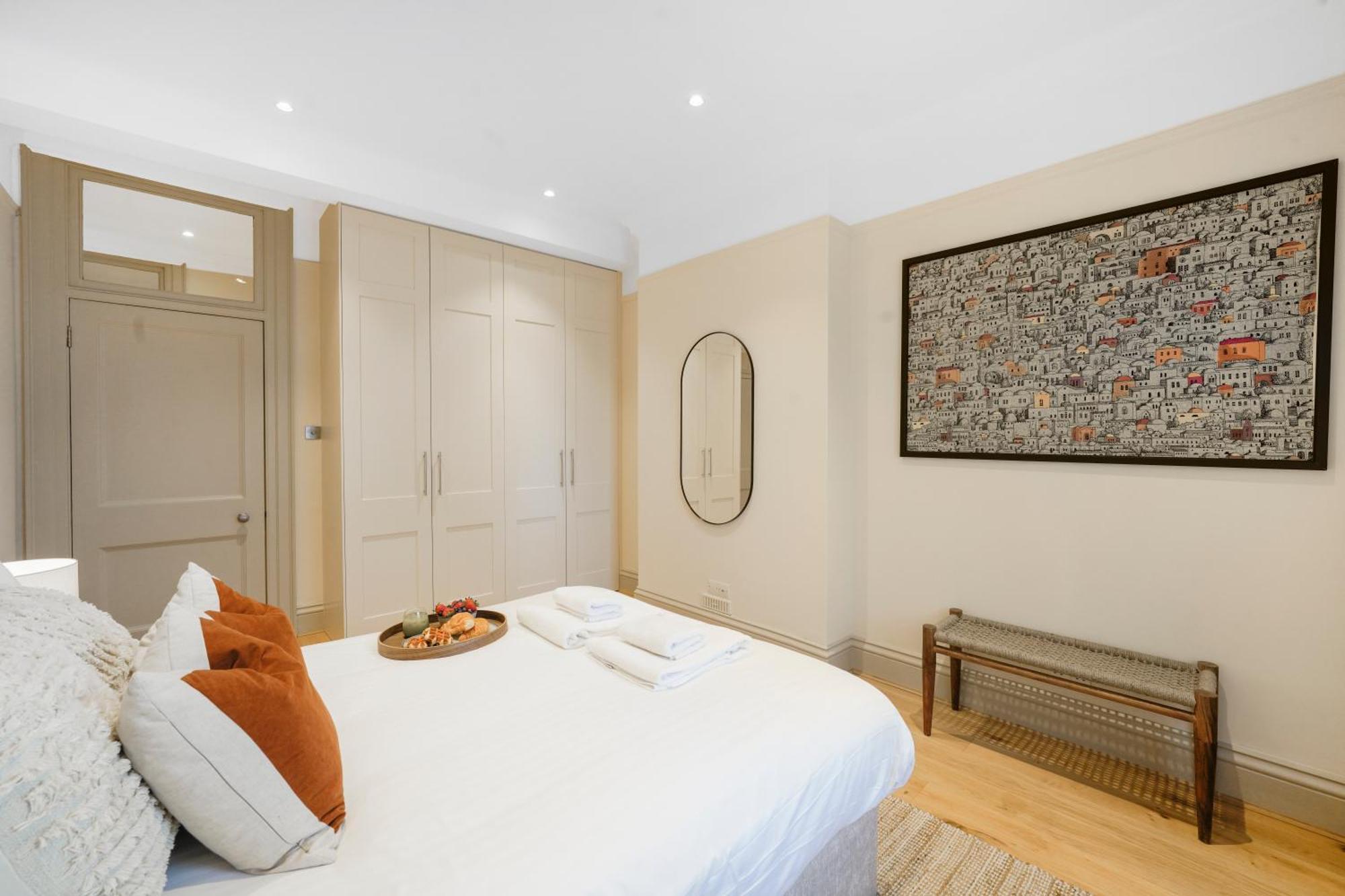 Spacious And Modern 4 Beds In Kensington