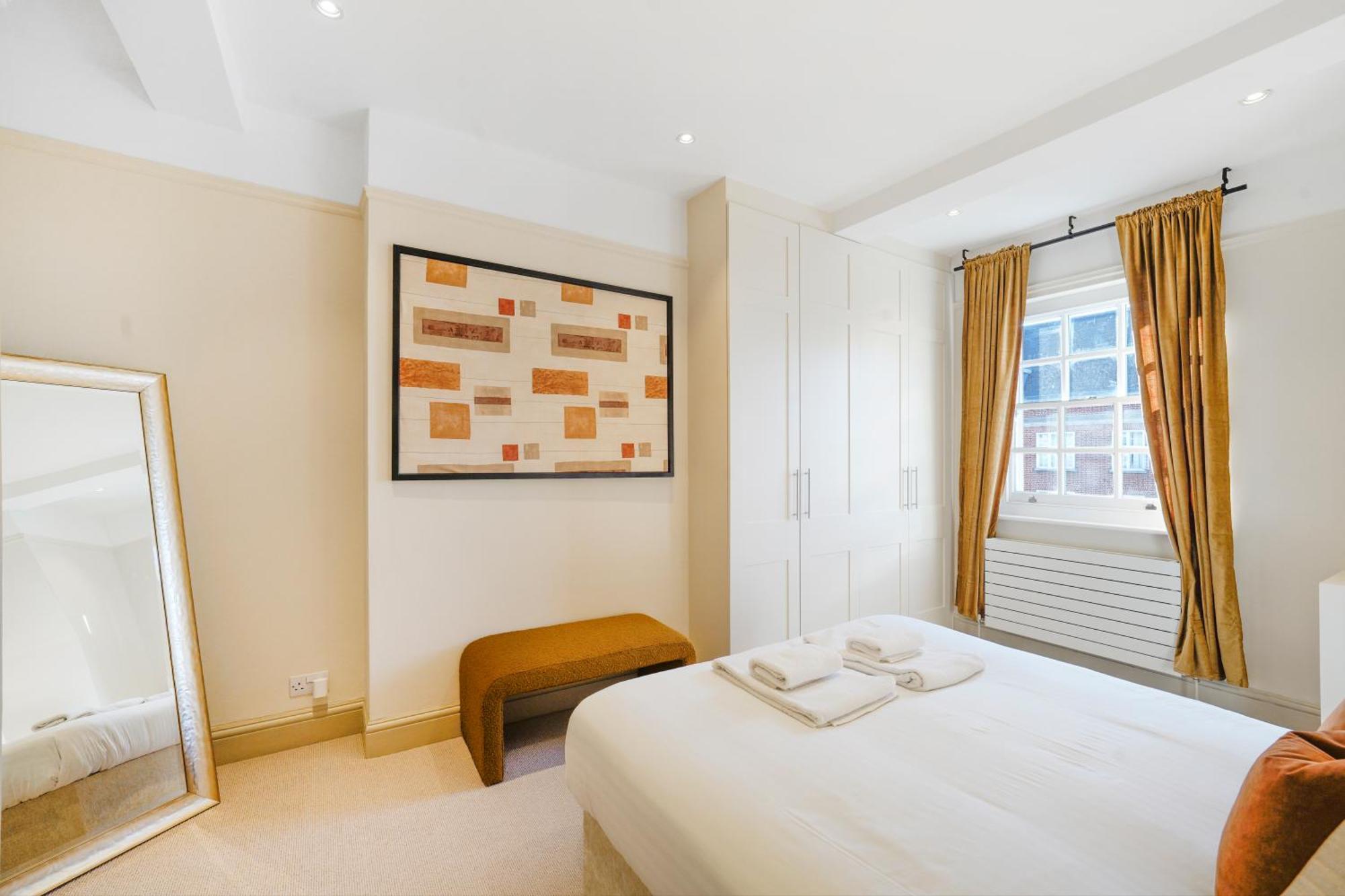 Spacious And Modern 4 Beds In Kensington * London